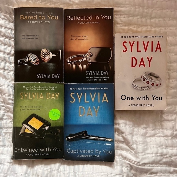 Crossfire Series BOOK BUNDLE ❗️ - Picture 1 of 2